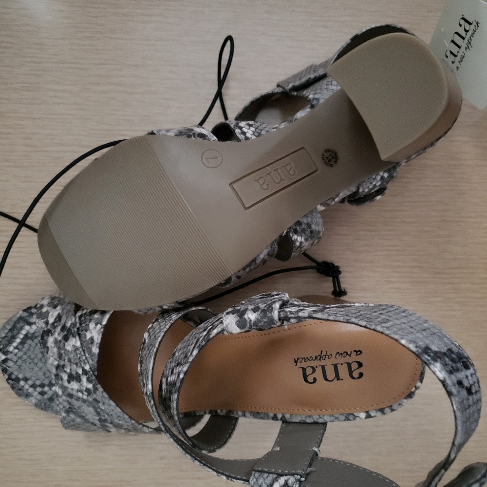 BNWT a.n.a Nadia Heeled Sandals in snake (7) - Picture 3 of 7